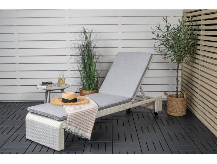Garten Sonnenliege Irina - aus Rattan - Weiß - Luxusbetten24
