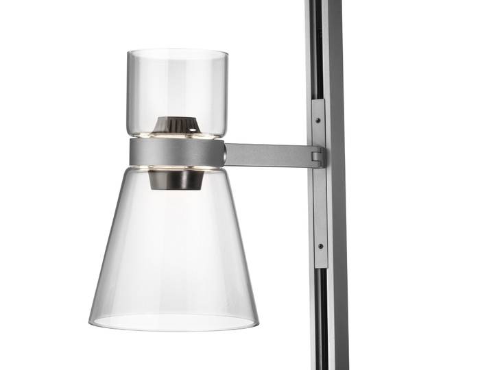 Nocturne F1 Cone LED-Stehlampe, silber, 1-flg., 206cm - Flos - Wohnzimmer - Design - Aluminium - Mit Schirm