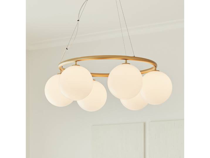 Miira 6 Circular Kronleuchter, messing/opal, Ø 80 cm - Nuura - Esszimmer - Skandinavisch - Metall - Mehrflammig