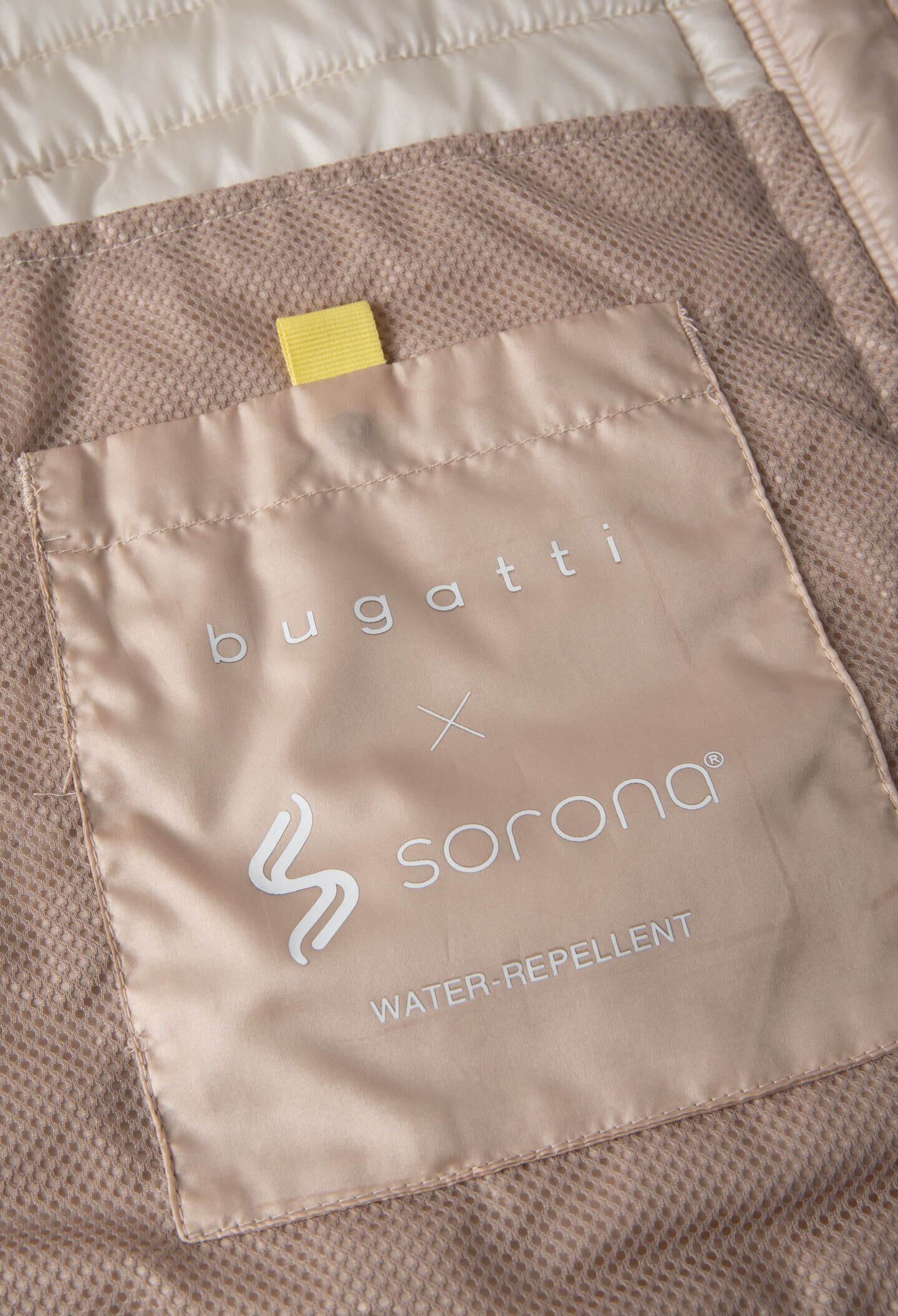 Steppweste BUGATTI, Damen, Gr. 44, beige (ecru), 100% Polyester, regular fit, Westen Steppweste, Respect Nature ecru 44