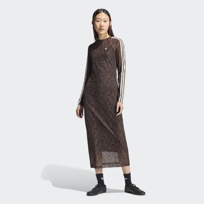 Maxikleid ADIDAS ORIGINALS "SCHLANGENPRINT" Gr. S, braun (earth strata, aurora coffee), Kleider, Damen, S, N-Gr, Obermaterial: 81% Polyester, 19% Elasthan, Maxikleid, Ein schmal geschnittenes Maxikleid mit eleganter Silhouette