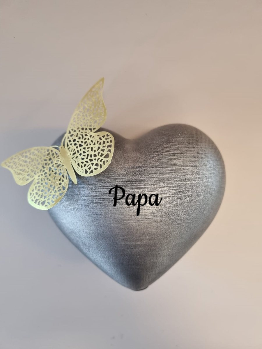 Little Big Shop Urn hart met vlinder papa - oud zilver - 450 ml
