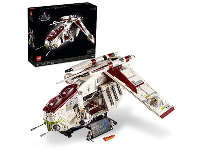 LEGO Star Wars Republic Gunship 75309 Building Kit; Cool, Ultimate Collector Series Build-and-Display Model (3,292 Pieces)