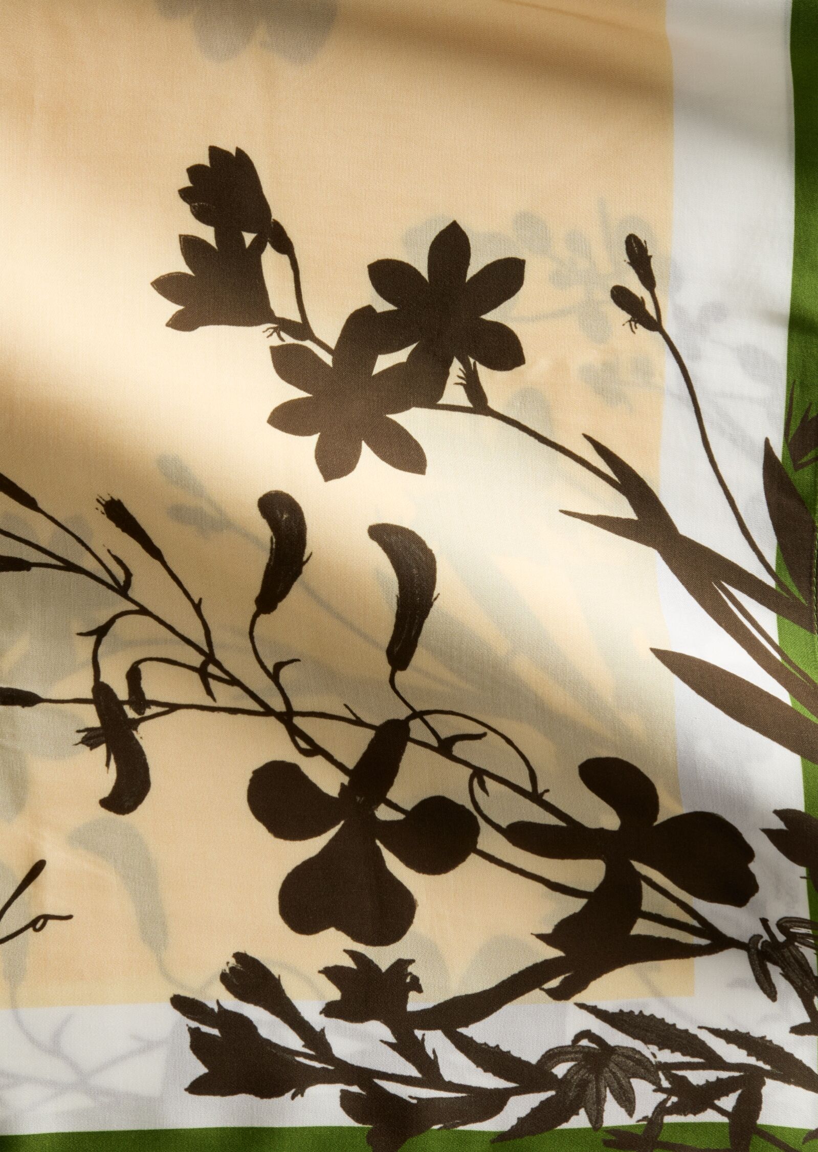 Marc O' Polo Modetuch MARC O'POLO, Damen, beige (light beige), Viskosemischung, bedruckt, Modetücher Modetuch, Satin-Foulard mit lässigem Print light beige Einheitsgröße