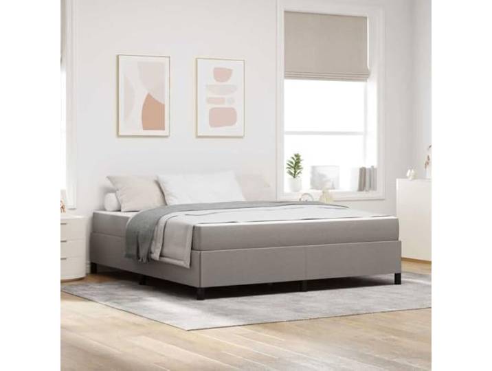 Stoff Boxspringbett mit Matratze Modernes Design 180 x 200 cm Taupe Boxspringbett Taupe 180x200 cm Stoff mit Matratze Härtegrad 2 Taschenfederkern Holz Lattenrost Schlafzimmer Komfort King Size