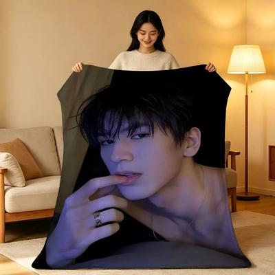 Uplift Picks Zhang Linghe Plush Throw Blanket Soft Celebrity Sofa Blanket 1 130x150 Cm