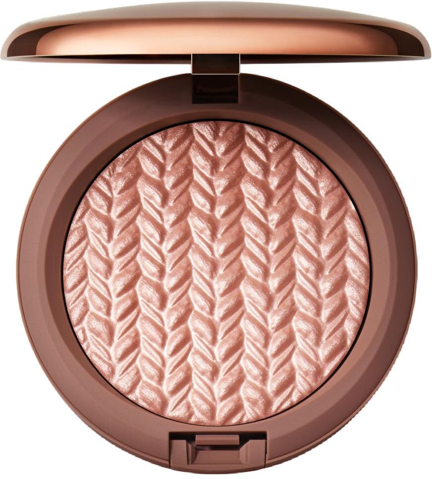M.A.C Extra Dimension Skinfinish Static Bling Iluminador Líquido.