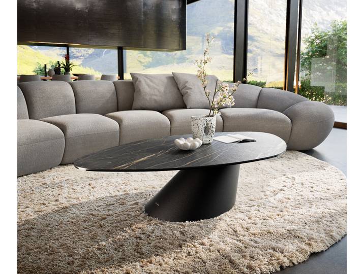 Couchtisch Edge Organisch 140x76 cm Keramik Laminam® Noir Desir Braun Conis Metall Schwarz, Couchtische
