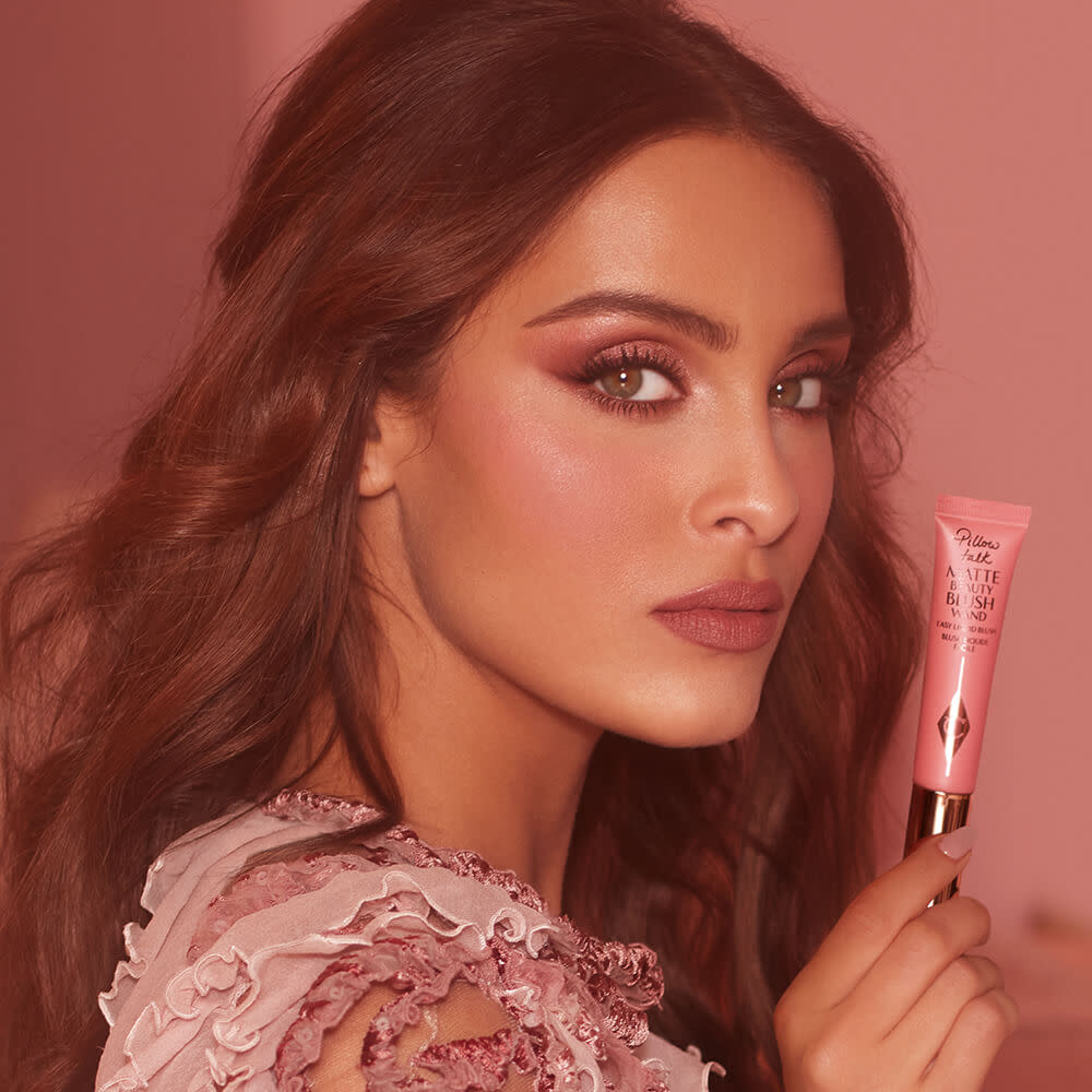 Matte Beauty Blush Wand - Pillow Talk Charlotte Tilbury 2894 Matte Beauty Blush Wand Size: