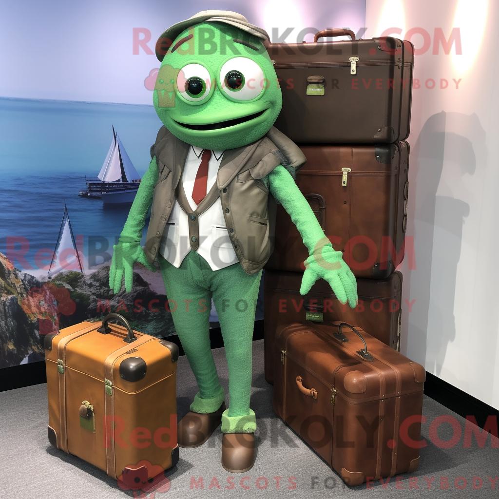 Maskottchenfigur REDBROKOLY eines grünen Kabeljaus mit Caprihose und Aktentasche