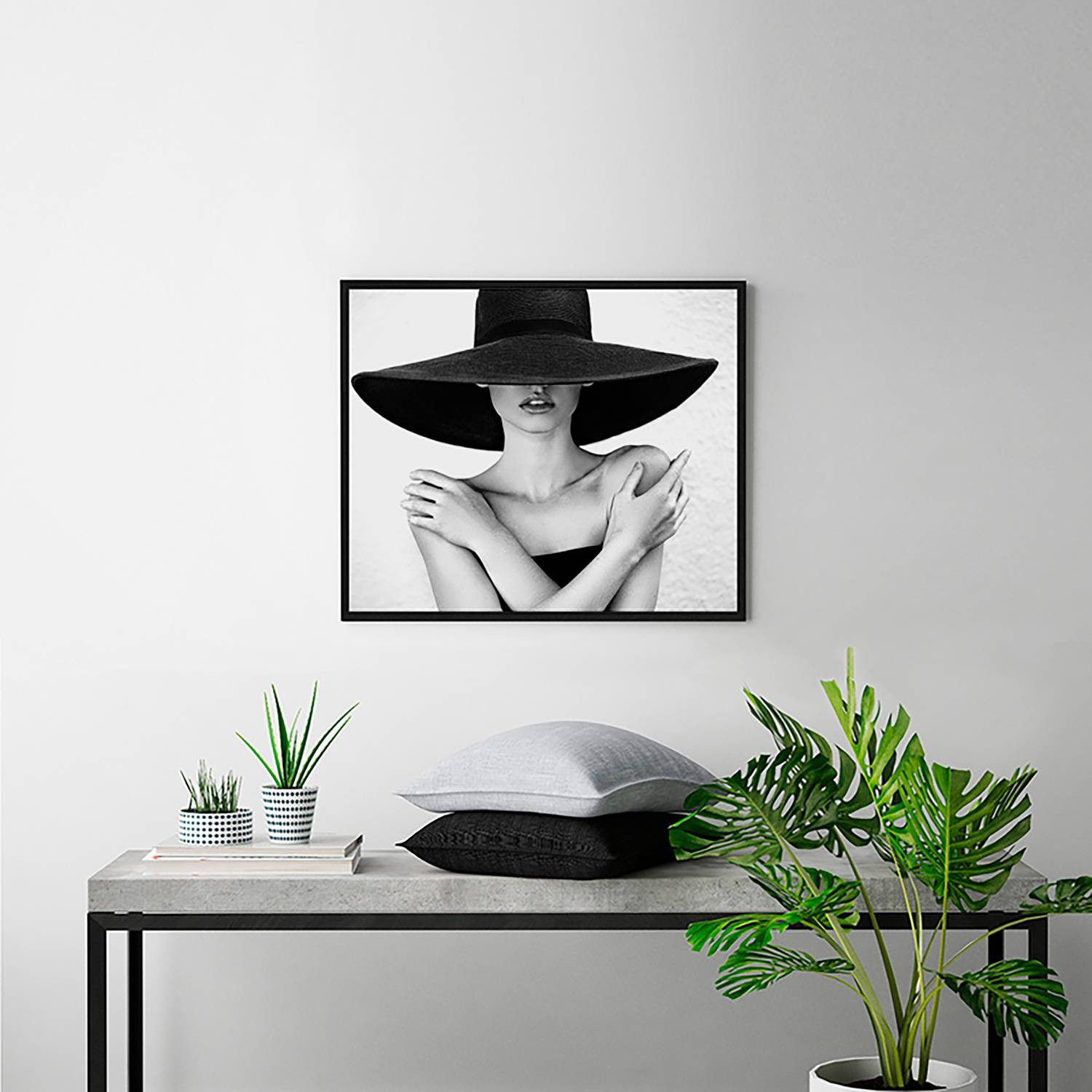 home24 Big Black Hat Lijst van gelakt massief beukenhout met plexiglas, 62 x 52 cm