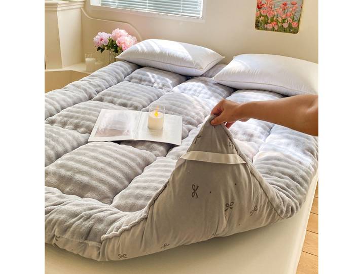 Matelas en peluche de lapin épais et chaud pour l'hiver, avec coussin moelleux de type tatami pour la maison, matelas chaud simple pour dortoir d'étudiant