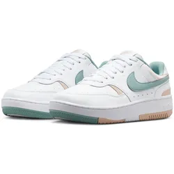 NIKE Gamma Force Sneaker Damen 118 - white/cannon-sanddrift 40