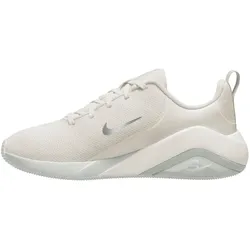 NIKE Bella 7 Fitnessschuhe Damen 111 - sail/metallic silver-photon dust 40.5