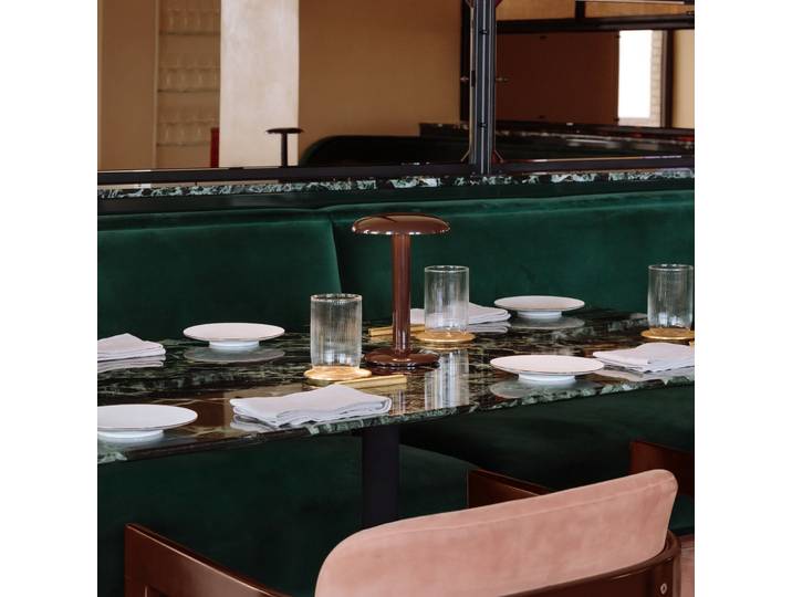 Gustave Portable Lampe de Table Lacquered Brown - Flos Flos Architectural - Terrasse - Design - Métal - Avec abat-jour