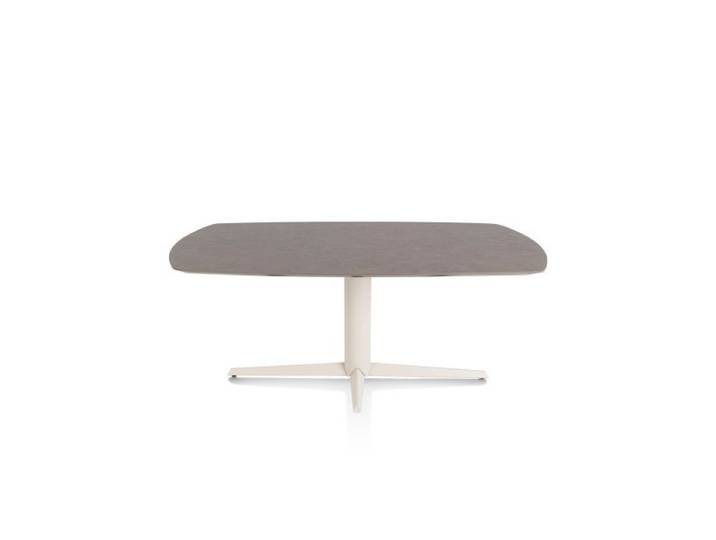 XOOON Saluti Esstisch oval 180 x 105 cm Zentraler Sternfuß HPL