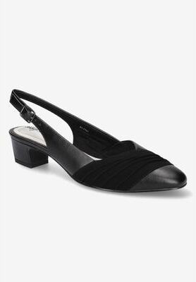 Women's Bates Pump by Easy Street in Black (Size 8 M)