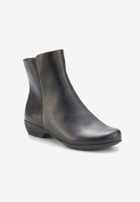 Wide Width Women's Elsie Bootie by Ros Hommerson in Black Leather (Size 9 W)