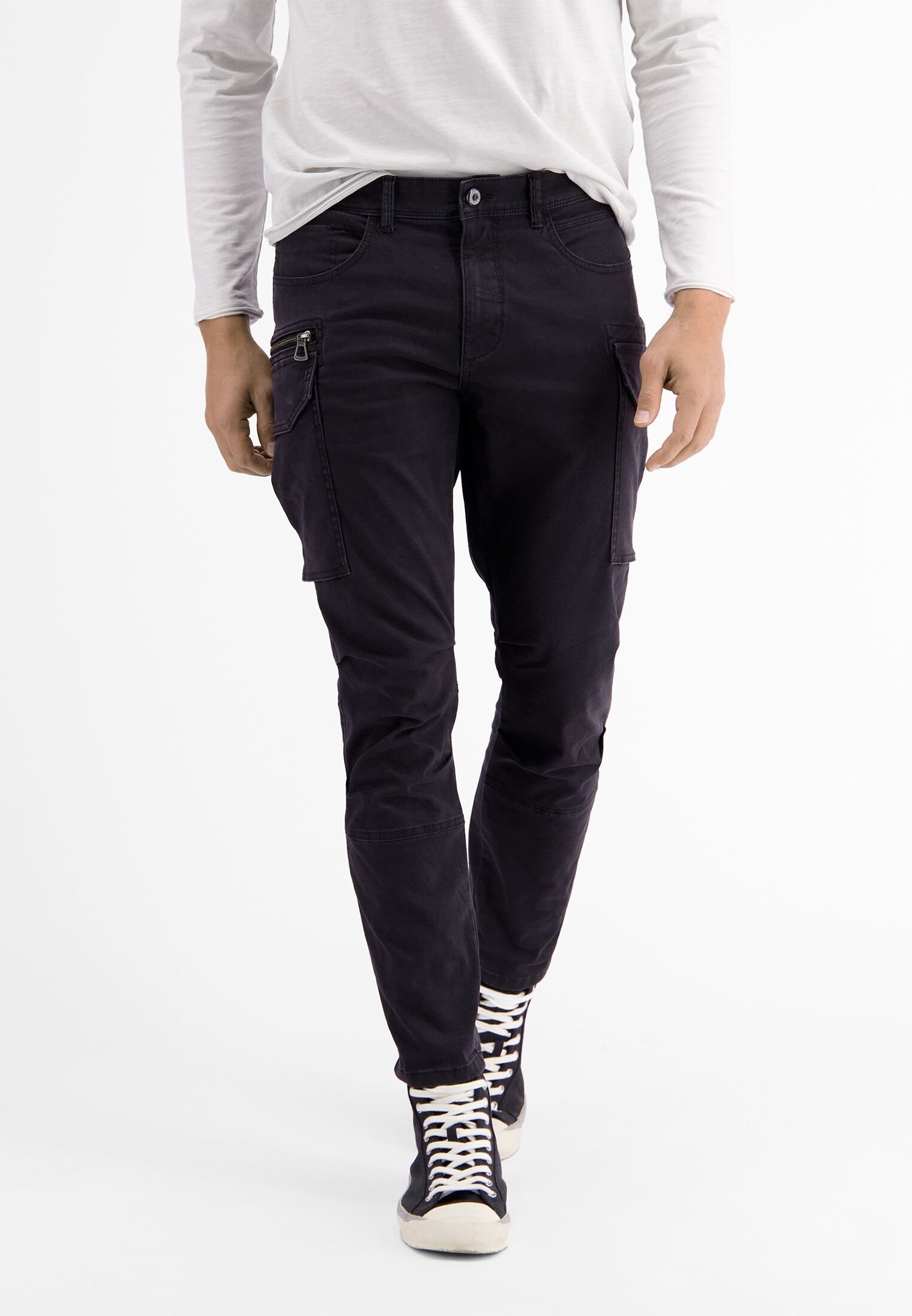 Cargohose LERROS "Cargo Pants FRASER", Herren, Gr. 31, Länge 36, grau (schwarz graphite), 97% Baumwolle, 3% Elasthan, regular fit, Hosen Cargohose schwarz graphite 31, Länge 36