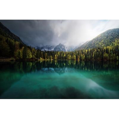 Fototapete PAPERMOON "Photo-Art CLARA GAMITO, BERGSEE AN BEWÖLKTEM TAG II", bunt, B:3,5m L:2,6m, Vlies, Tapeten