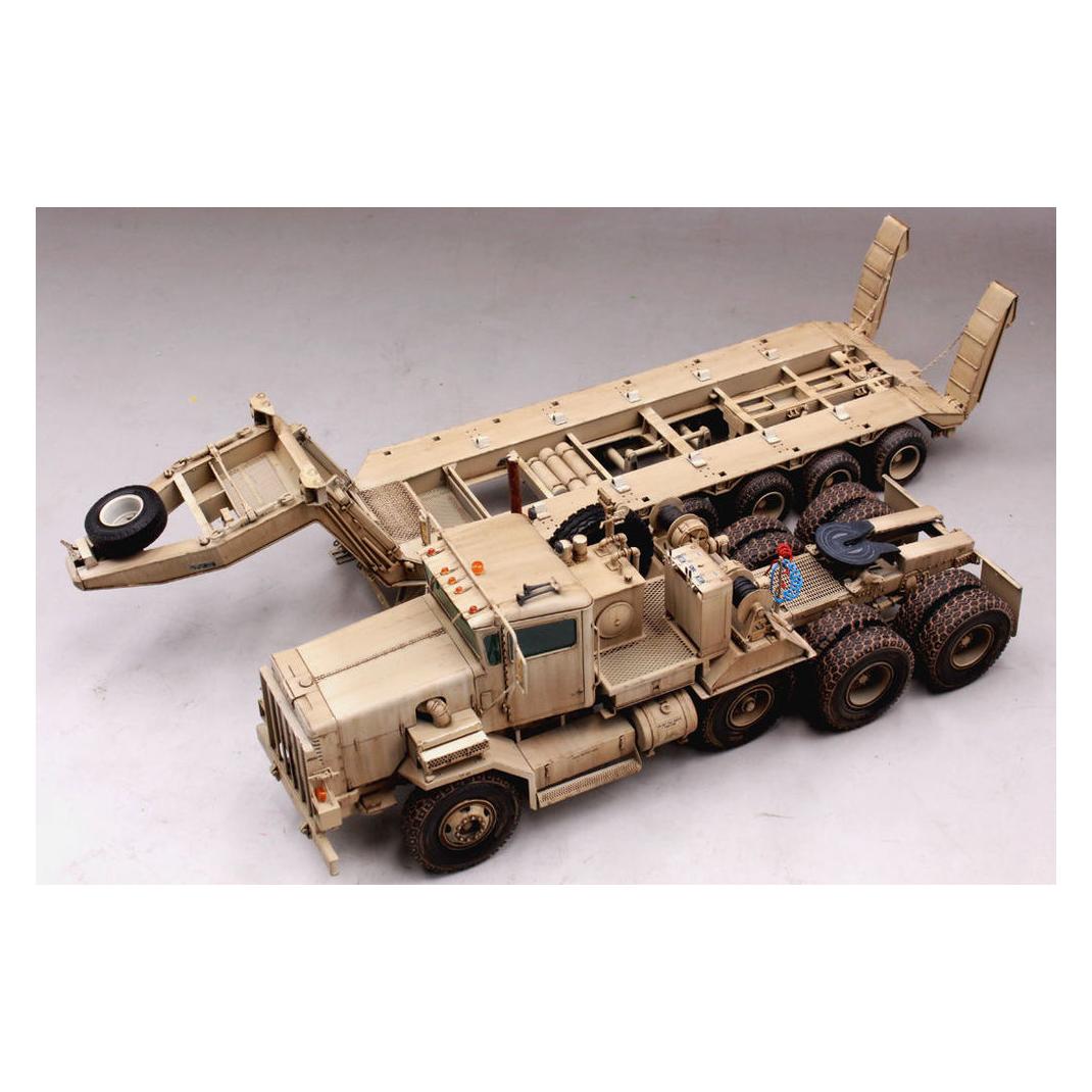 Hobby Boss M911 C-HET w/m747 Heavy Equipment Semi- Trailer (85519)