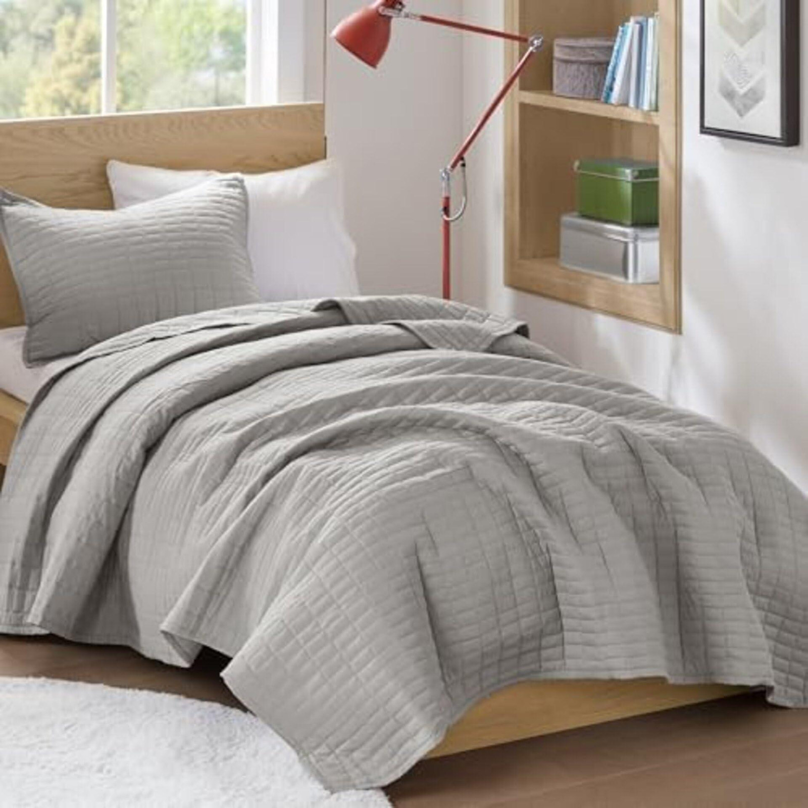 Comfort Spaces Kienna Steppdekenset voor volwassenen met dubbelzijdige stiksels, lichtgewicht zomerdekbed