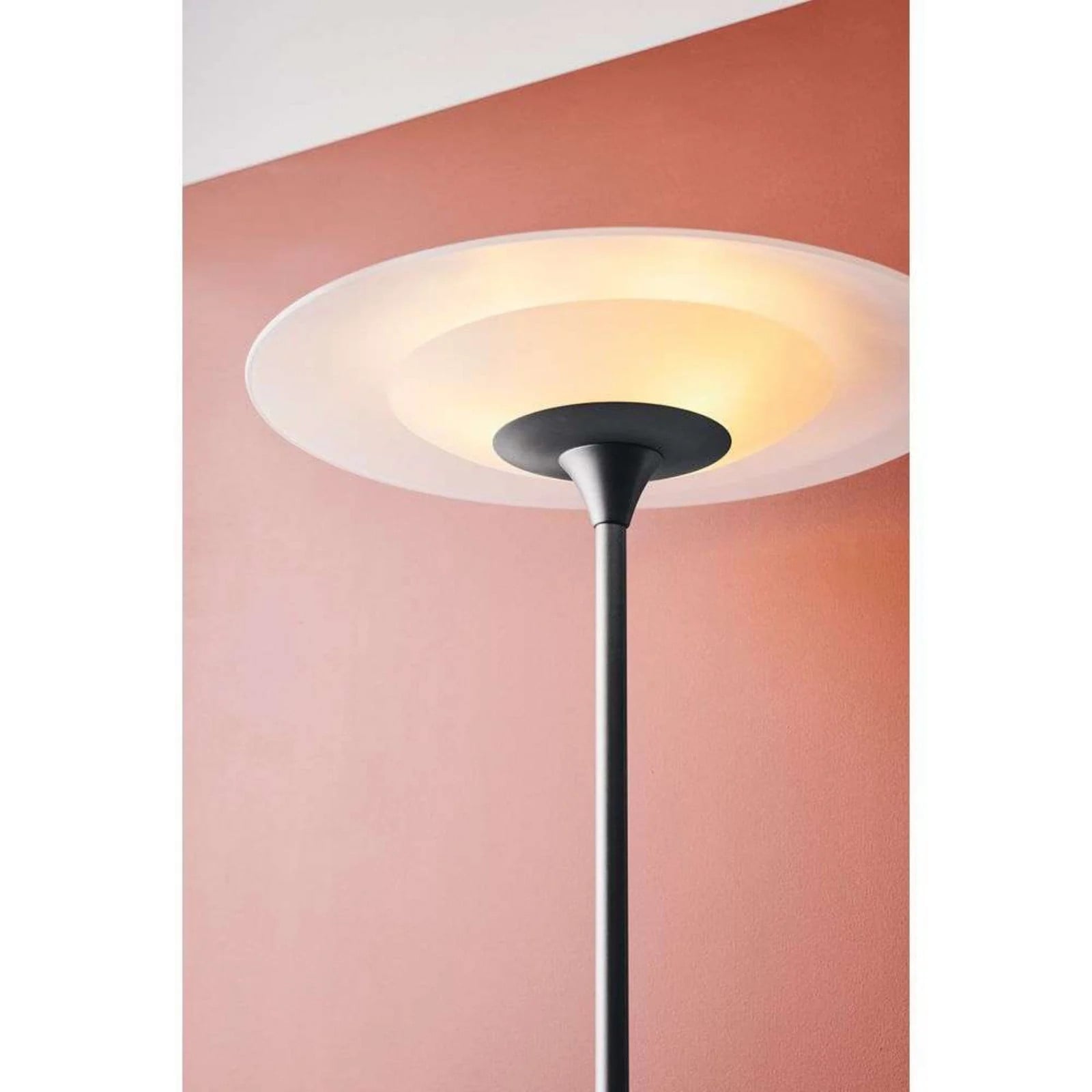 Halo Design Baroni vloerlamp, zwart, metaal