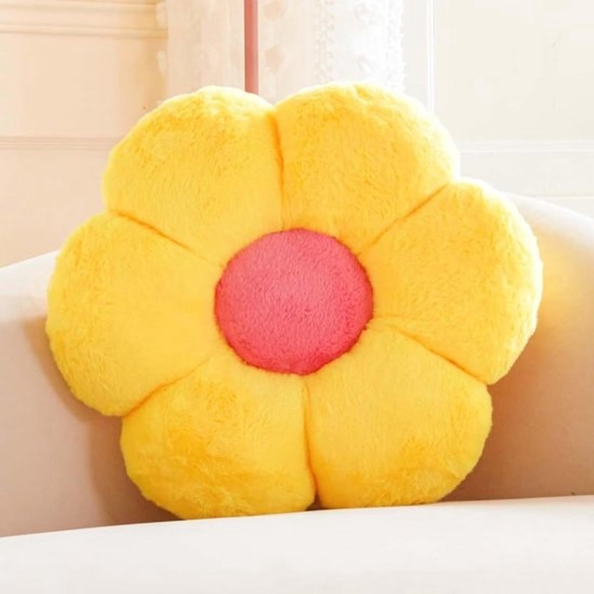 Zacht Geel Bloemvormig Sierkussen - Decoratief Pluche Vloerkussen