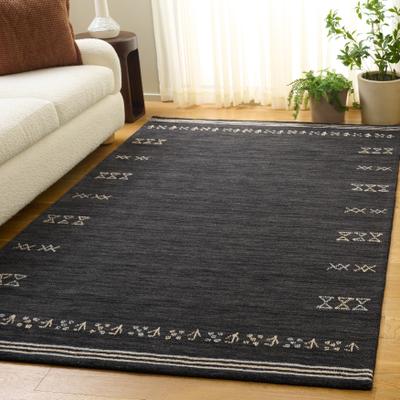 SAFAVIEH Handmade Himalaya Rudi Rustic Boho Tribal Wool Rug