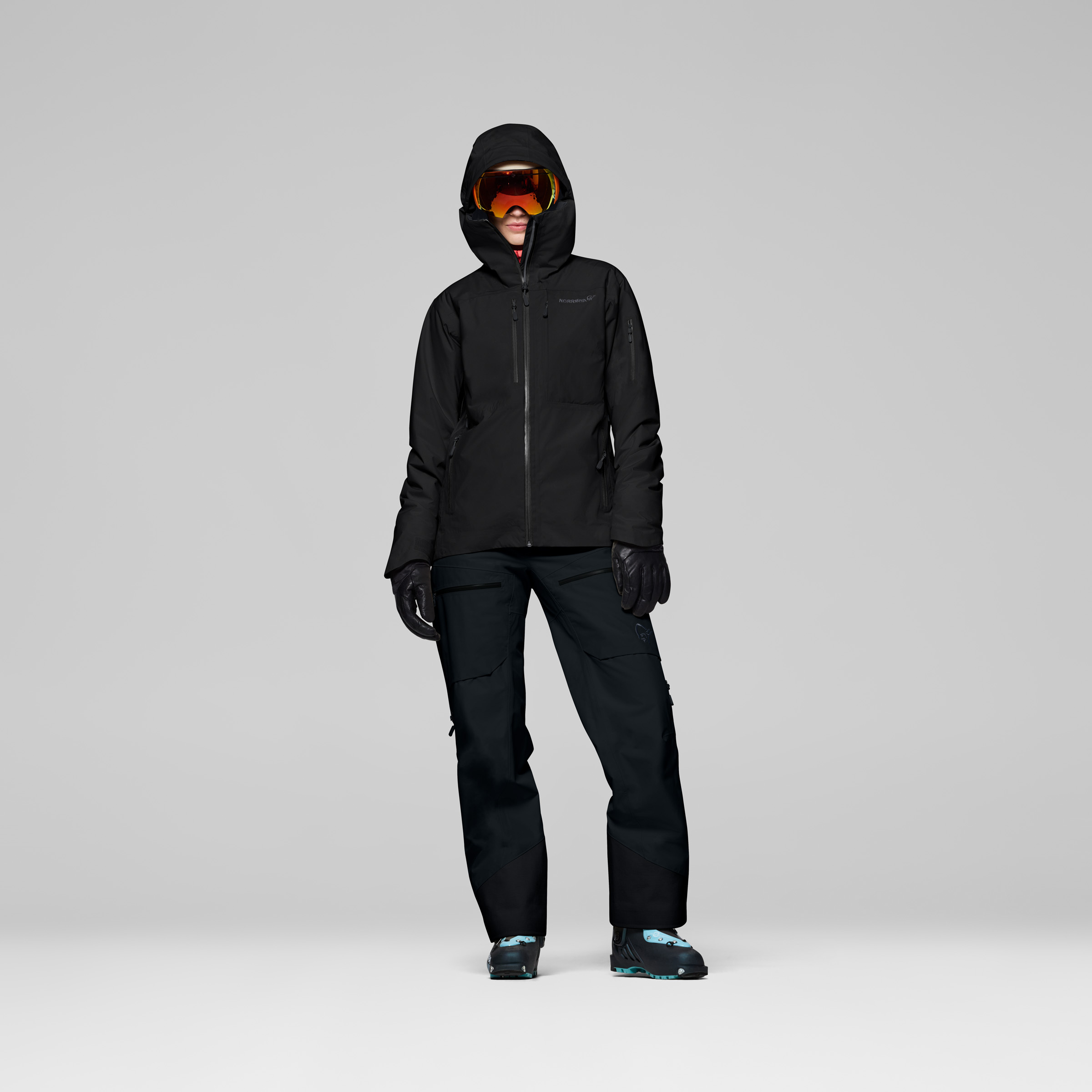 Norrona Lofoten GTX Insulated Damen Isolationsjacke caviar black Größe M Skifahren | Freeride Winddicht Wasserabweisend