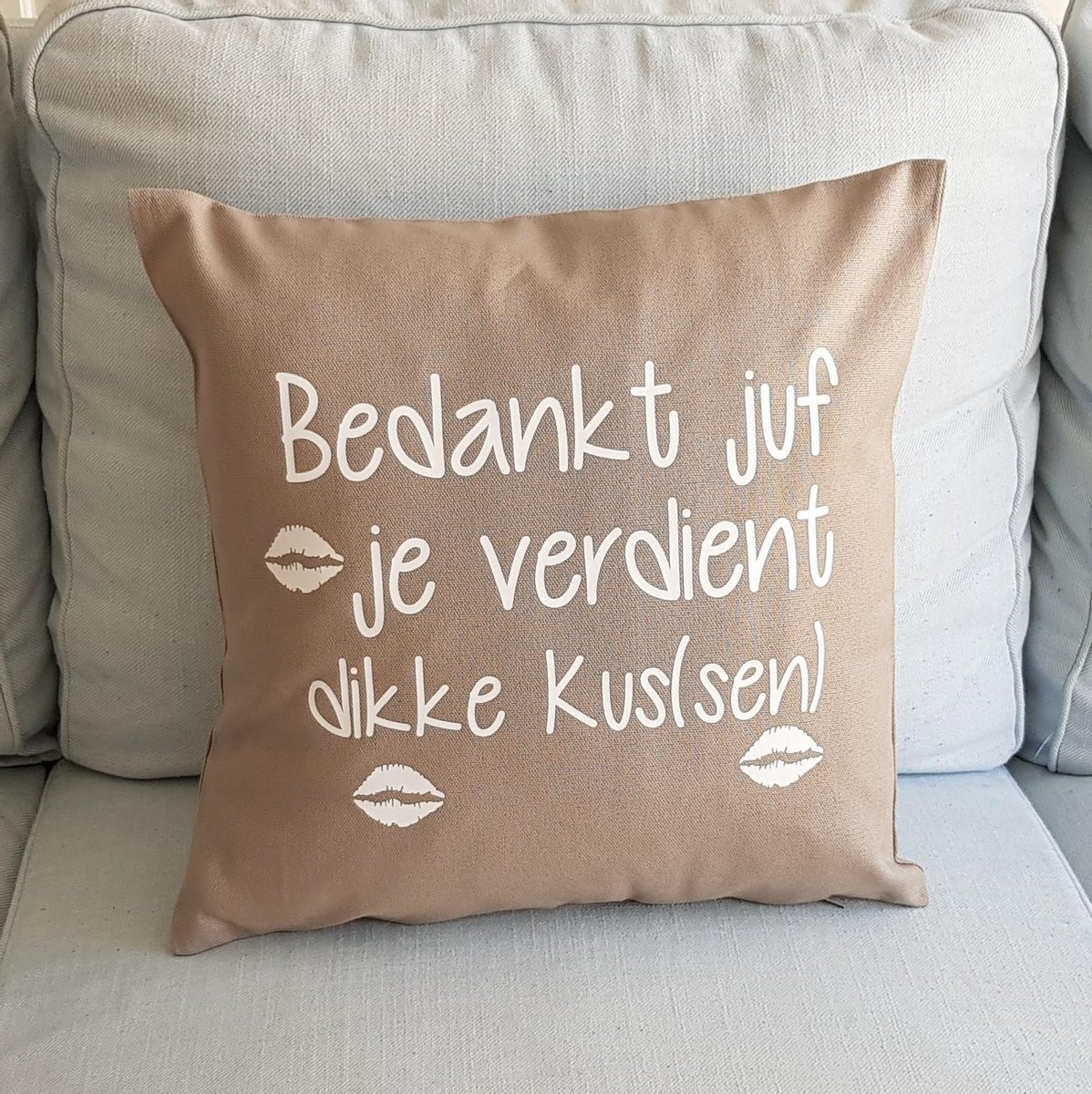 Kussenhoes met tekst voor juf of meester als bedankje of afscheidscadeau