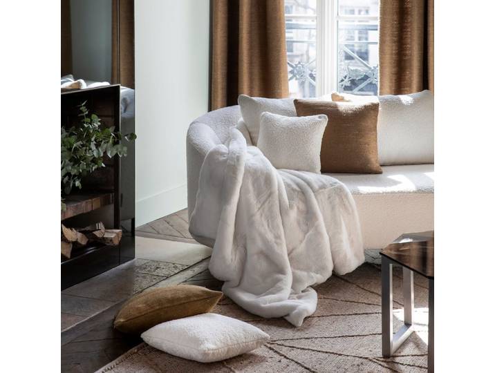 Plaid fausse fourrure souple au toucher ultra doux ecru 140x200 cm