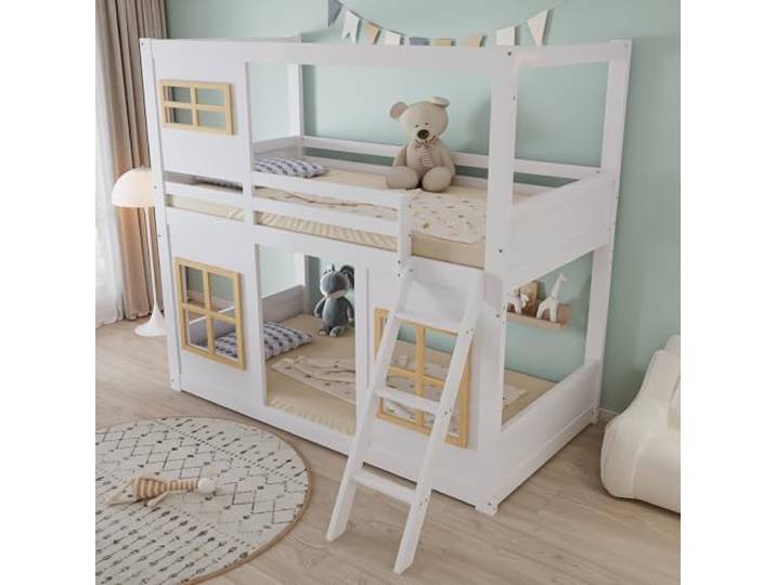 Merax Hochbett Kinderbett 90x200cm, Baumhausbett Holzbett mit Rausfallschutz, Unterhaltungsbereich, Platzsparendes Stockbett mit Lattenrost, Schöne Fenster, Stabile Trittleiter, Jugendbett, Weiß&Natur
