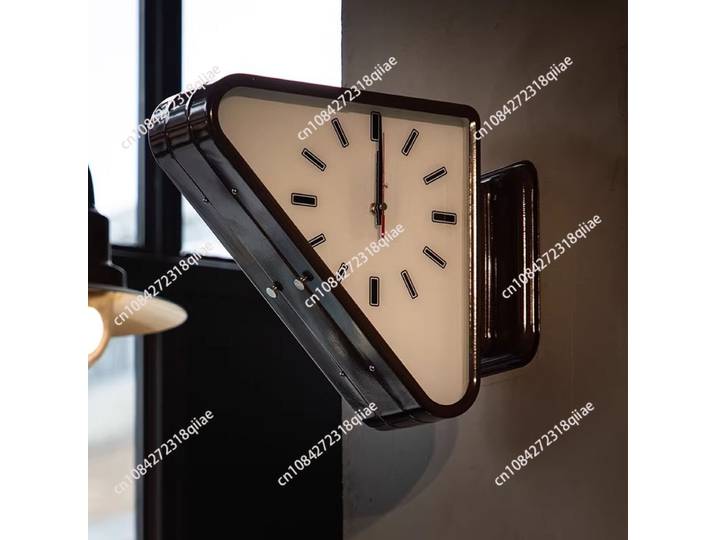 Horloge murale triangulaire Double face en métal, horloge murale silencieuse, décoration murale Simple