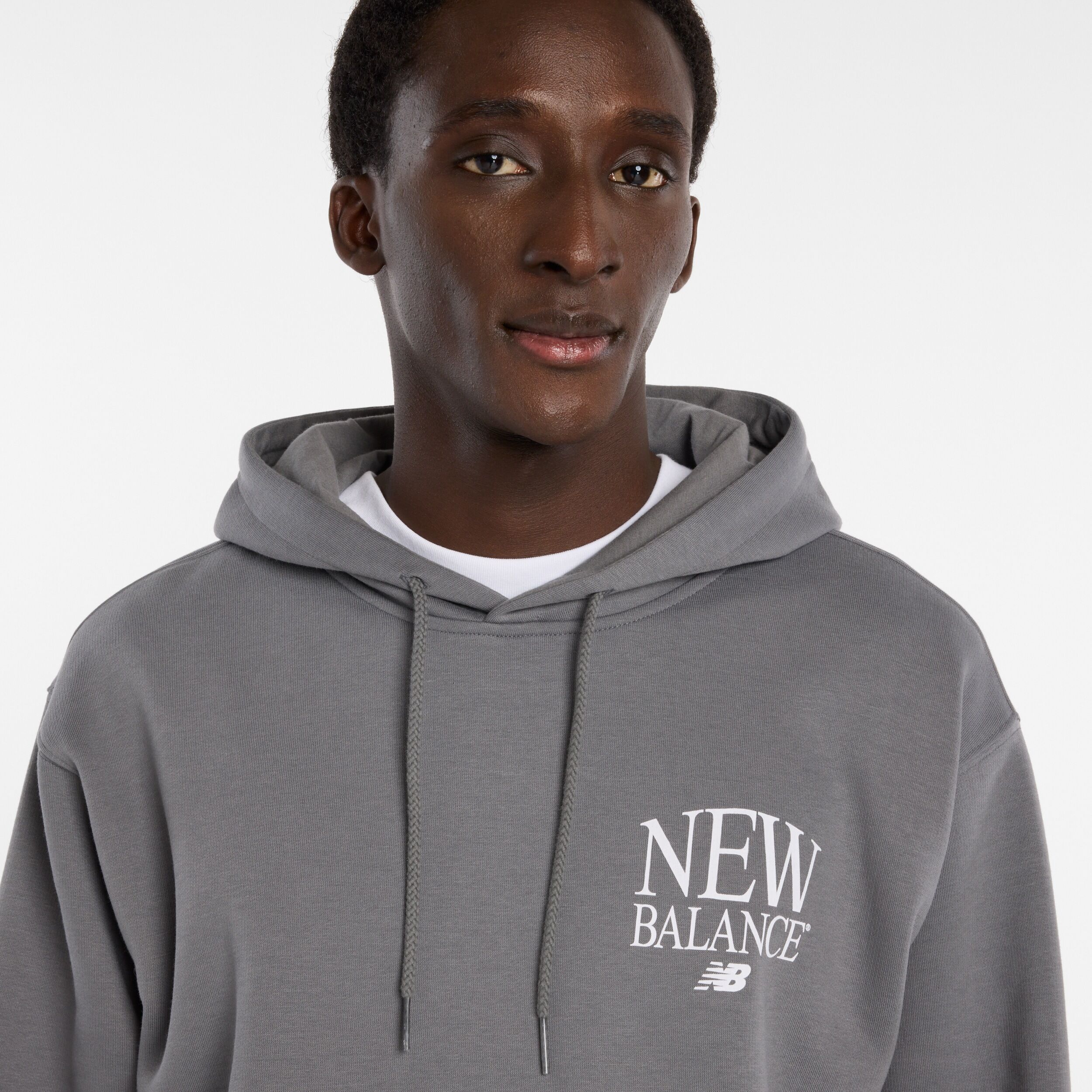 Kapuzensweatshirt NEW BALANCE, Jungen, Gr. M, grau (castlerock), Obermaterial: 60% Baumwolle, 40% Polyester, normal, angesetztes Bündchen, Sweatshirts Kapuzensweatshirt, mit Kordelzug, aus Baumwollmischung castlerock M