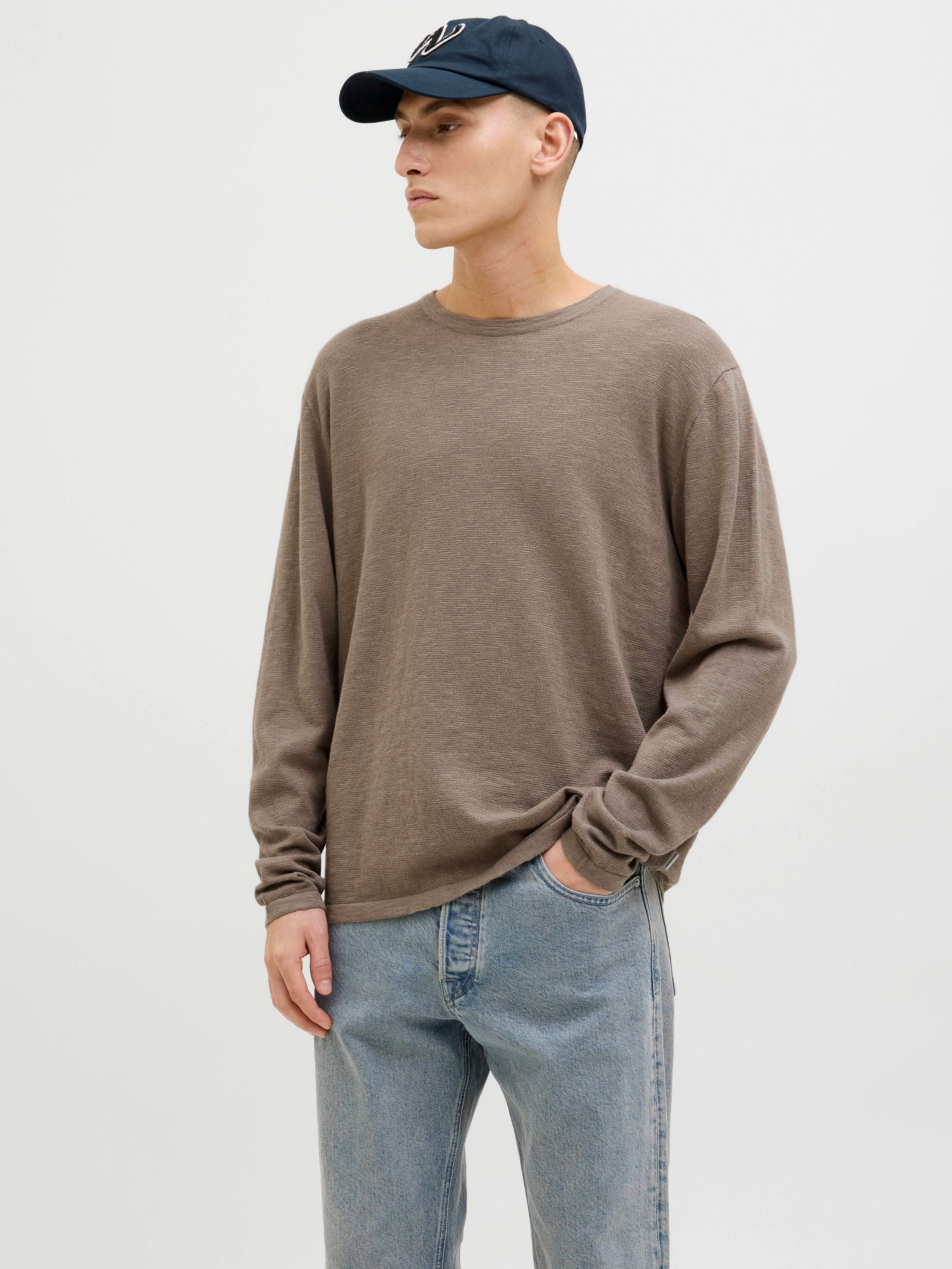 Jack & Jones "JJESUMMER KNIT CREW NECK SN" mit Rundhalsausschnitt falcon M