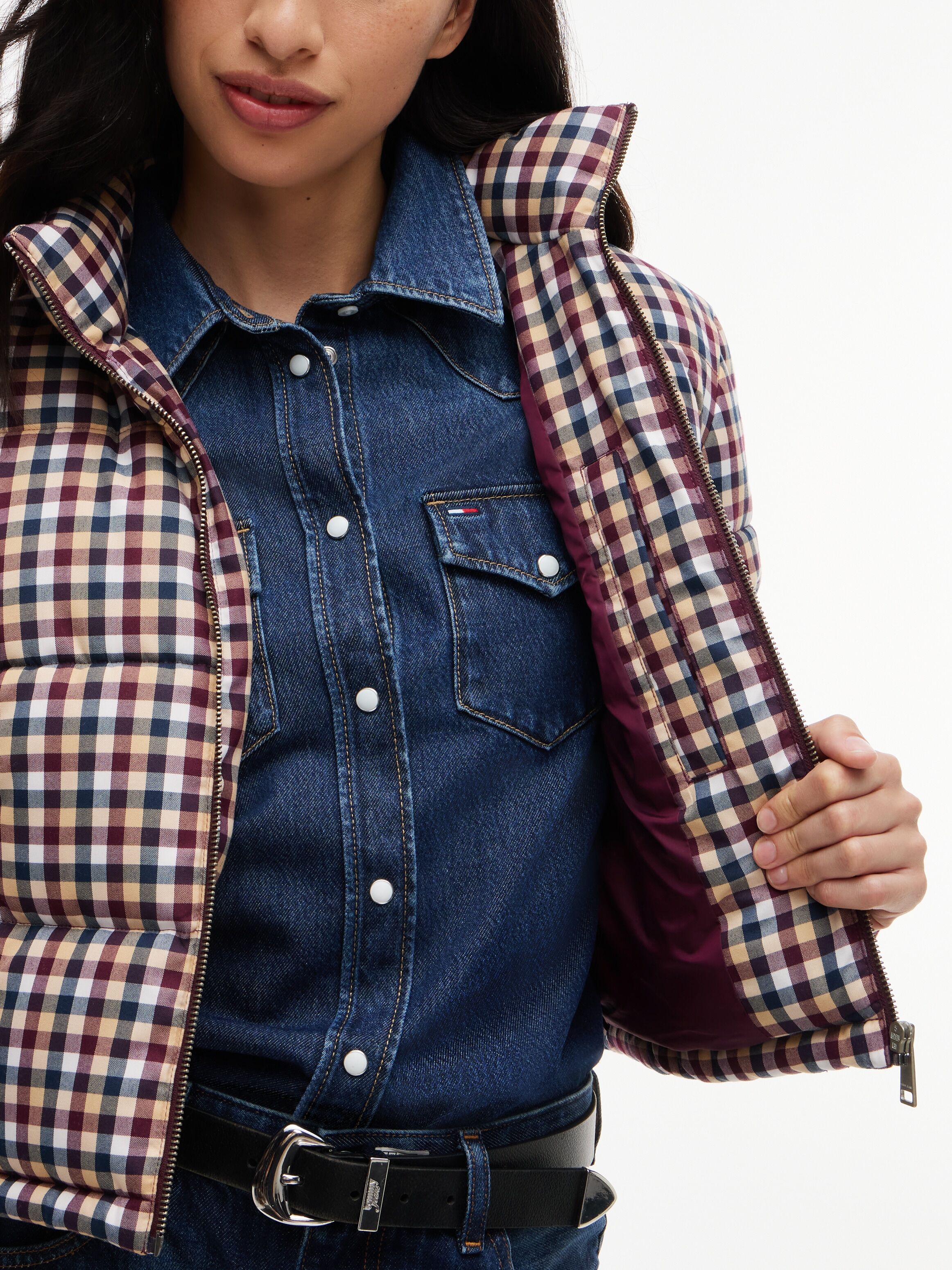 Steppjacke TOMMY JEANS "TJW CROP CHECK PUFFER", Damen, Gr. L (42/44), bunt (sunday pastry, check), Web, Obermaterial: 100% Polyester. Futter: 100% Nylon. Füllung: 100% Polyester, kariert, kurz, elastischer Bund, Jacken Steppjacke, Kunstfaser sunday pastry