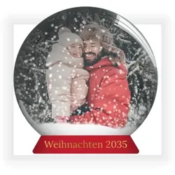 Weihnachtskarte: Schneekugel mit Foto in Weiß
