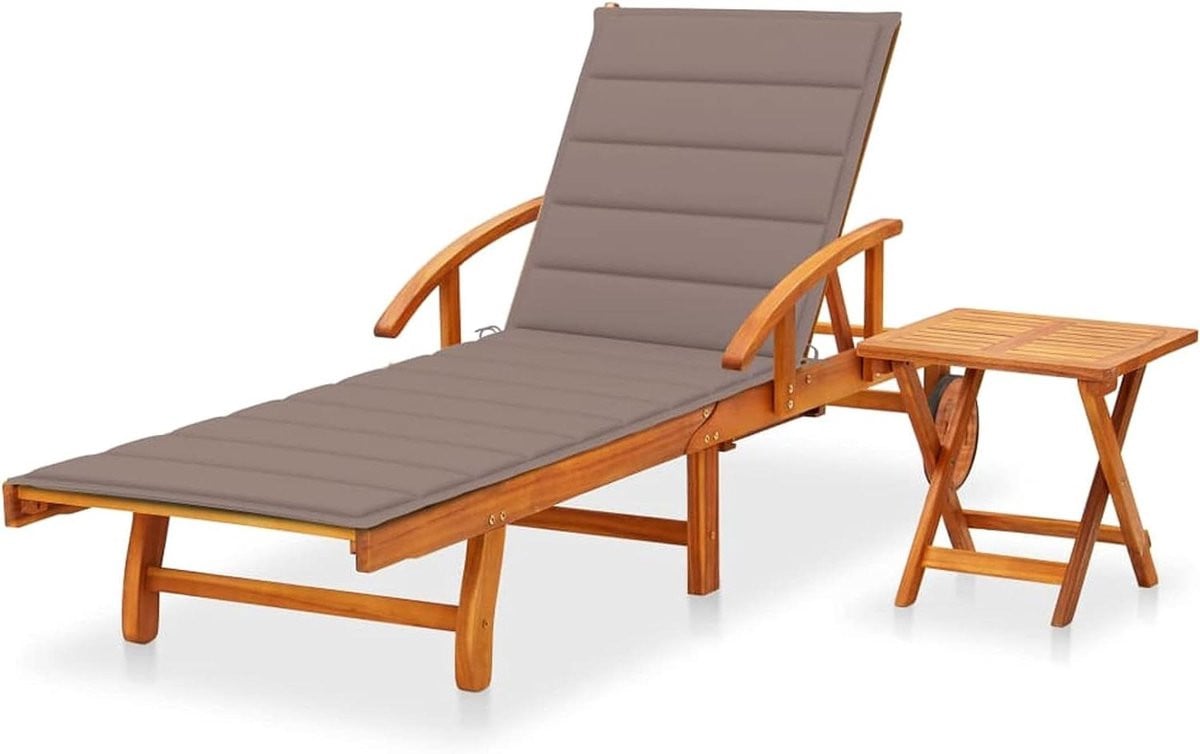 Houten ligstoel met verstelbare rugleuning en tafelkussen in naturel
