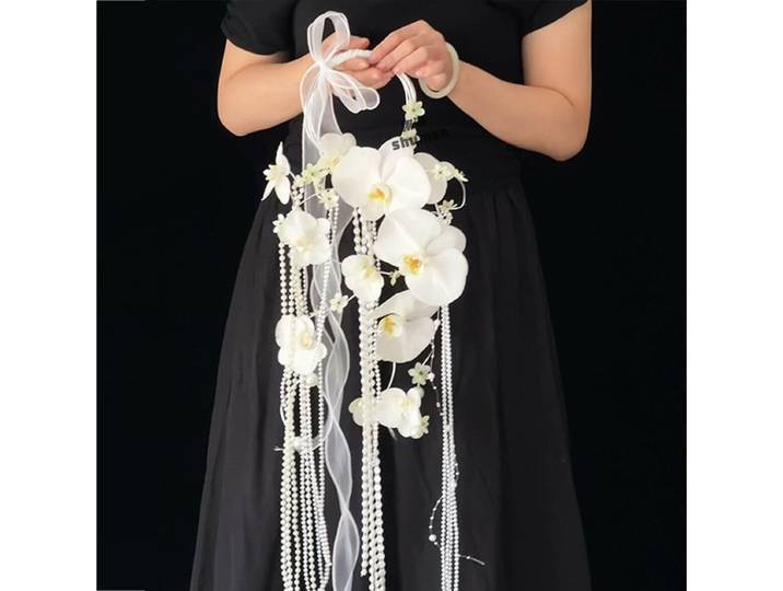 Cascade haut de gamme tenant une bouquet de Phalaenopsis simulé, paquet de matériel de bricolage pour envoyer des copines et des amis, cadeau de mariage