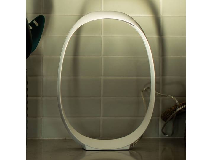 Anisha LED Tischleuchte grande, weiß - Foscarini - Wohnzimmer - Design - Kunststoff
