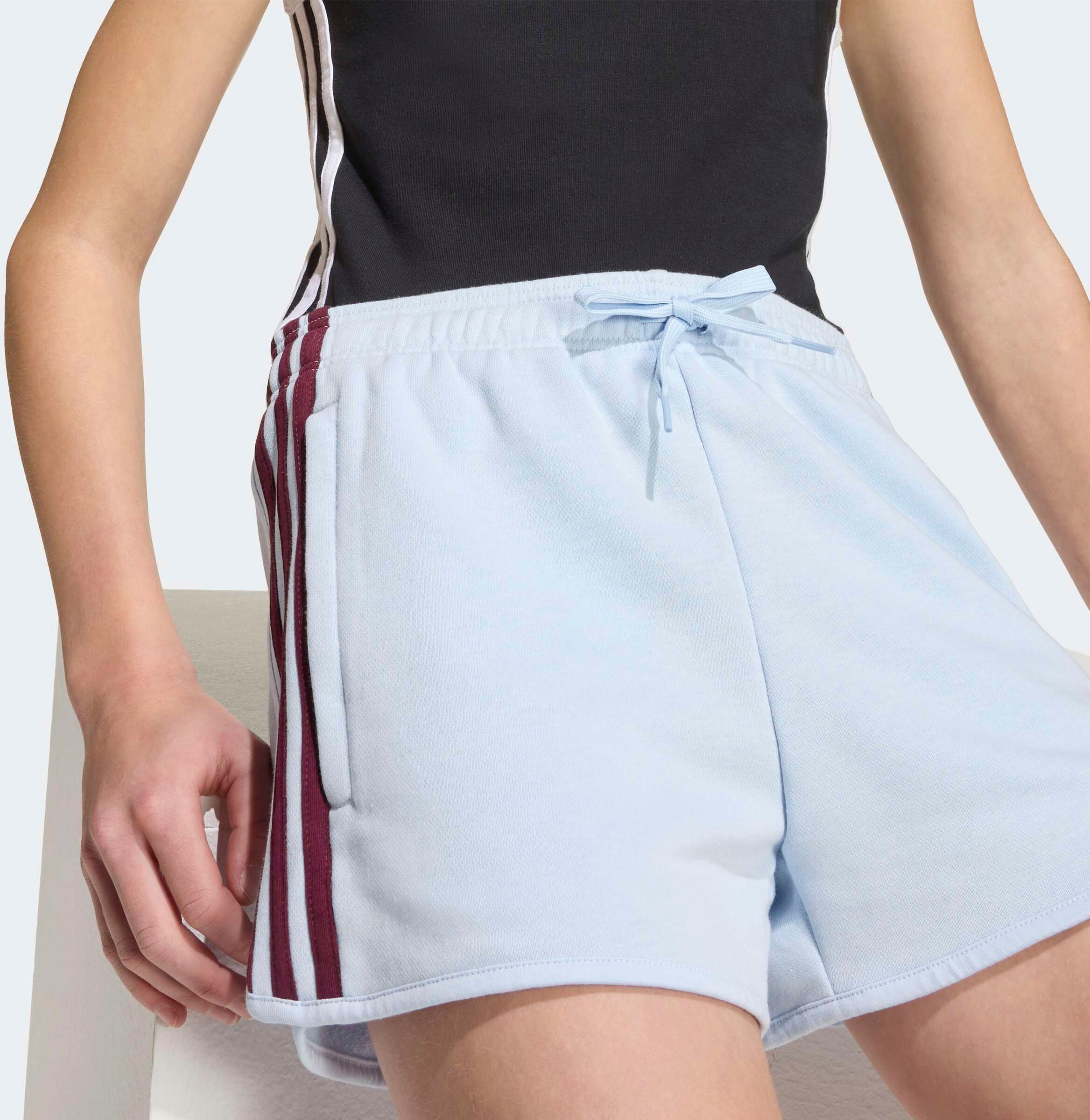 Shorts ADIDAS ORIGINALS "3-STREIFEN SPRINTER", Kinder, Gr. 152, N-Gr, weiss (crystal sky,), Obermaterial: 70% Baumwolle, 30% Polyester, Hosen Shorts crystal sky, 152, N-Gr