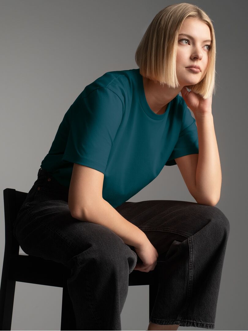 T-Shirt TRIGEMA "TRIGEMA T-Shirt aus Biobaumwolle", Damen, Gr. S, saphir, Single Jersey, 100% Baumwolle (Bio-Baumwolle kbA), Basic, lang, Rundhals, Shirts T-Shirt saphir S