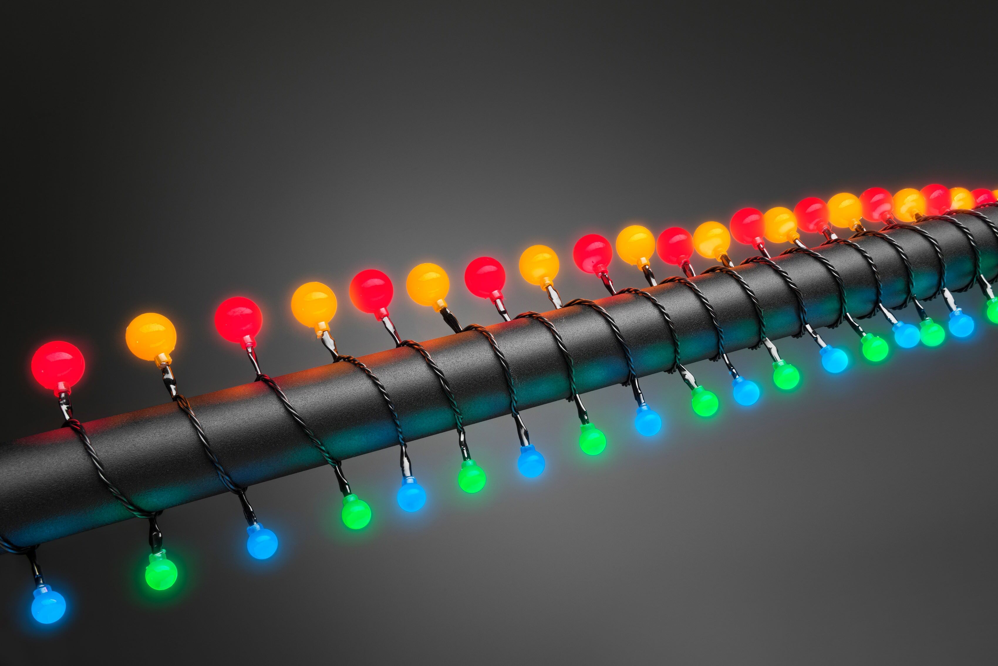 KONSTSMIDE LED-Lichterkette, schwarz, Dioden 80 Stk. Flammen 80 Stk., Gesamtlänge 11,32m, Lichterketten, LED Globelichterkette, kleine & große runde Dioden, 80 bunte Dioden, LED-Lichterkette
