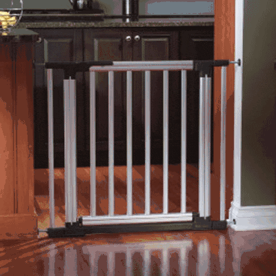 KidCo Metro Gateway in Aluminum Gate