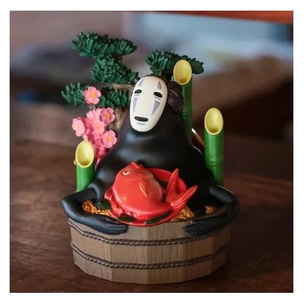 Benelic LE VOYAGE DE CHIHIRO - No Face Bassine dor Bambous - Diorama 18cm (BENELIC-44650)