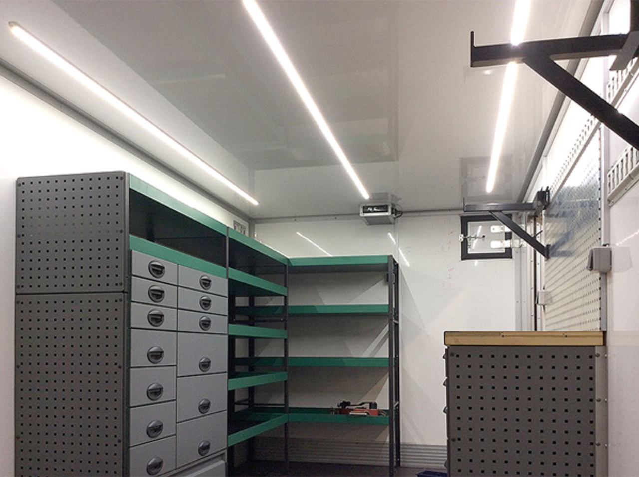 Axion LED HIGH POWER RAILS WHITE LINE 150 cm 12V