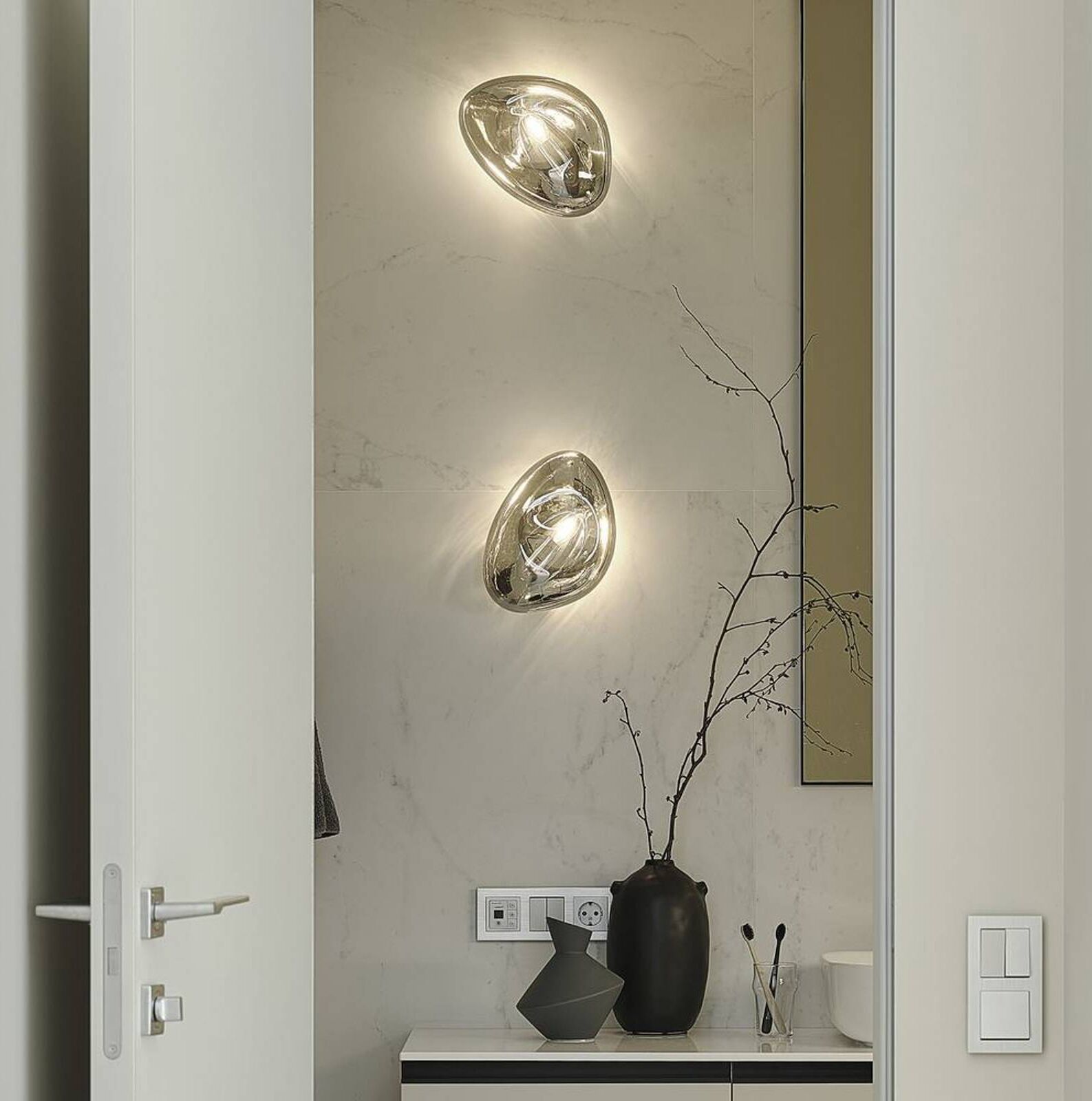 Maytoni Wall Light Mabell, dimmable, Chrome / silver, Living / Dining Room, Glass, Modern, Wall Light