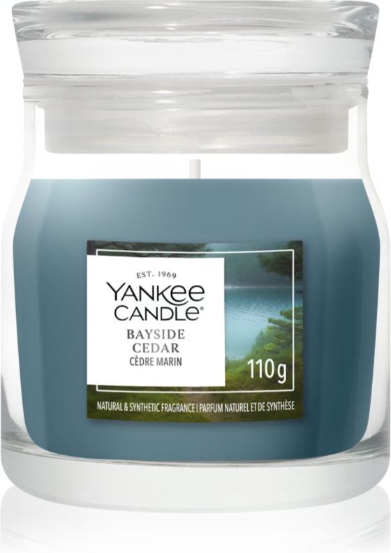 Yankee Candle Bayside Cedar scented candle Signature 110 g