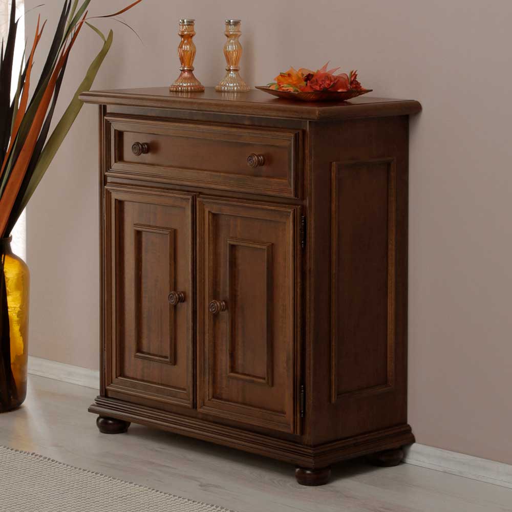 Pharao24.de Dielen Kommode klassisch in Walnussfarben 79 cm hoch und 76 cm breit